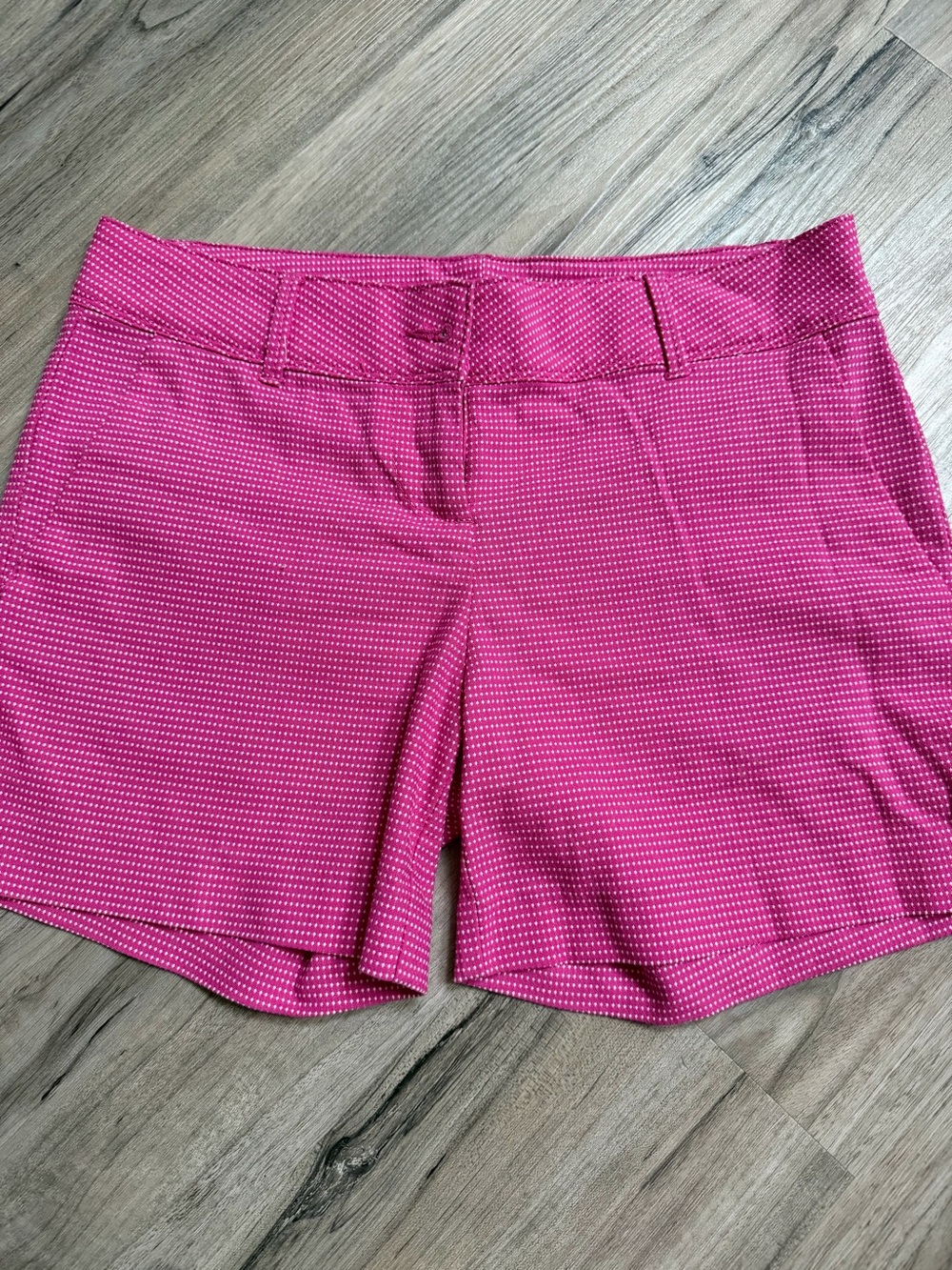 Isaac Mizrahi Hot Pink Microdot Stretch Bermudas